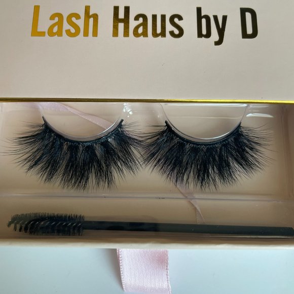 Mink Eyelashes - Picture 10 of 13